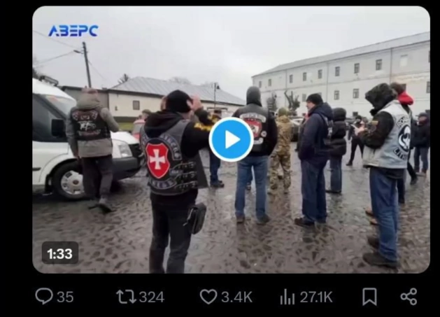 Фейк. Литовские байкеры привезли автобусы луцкому ТЦК