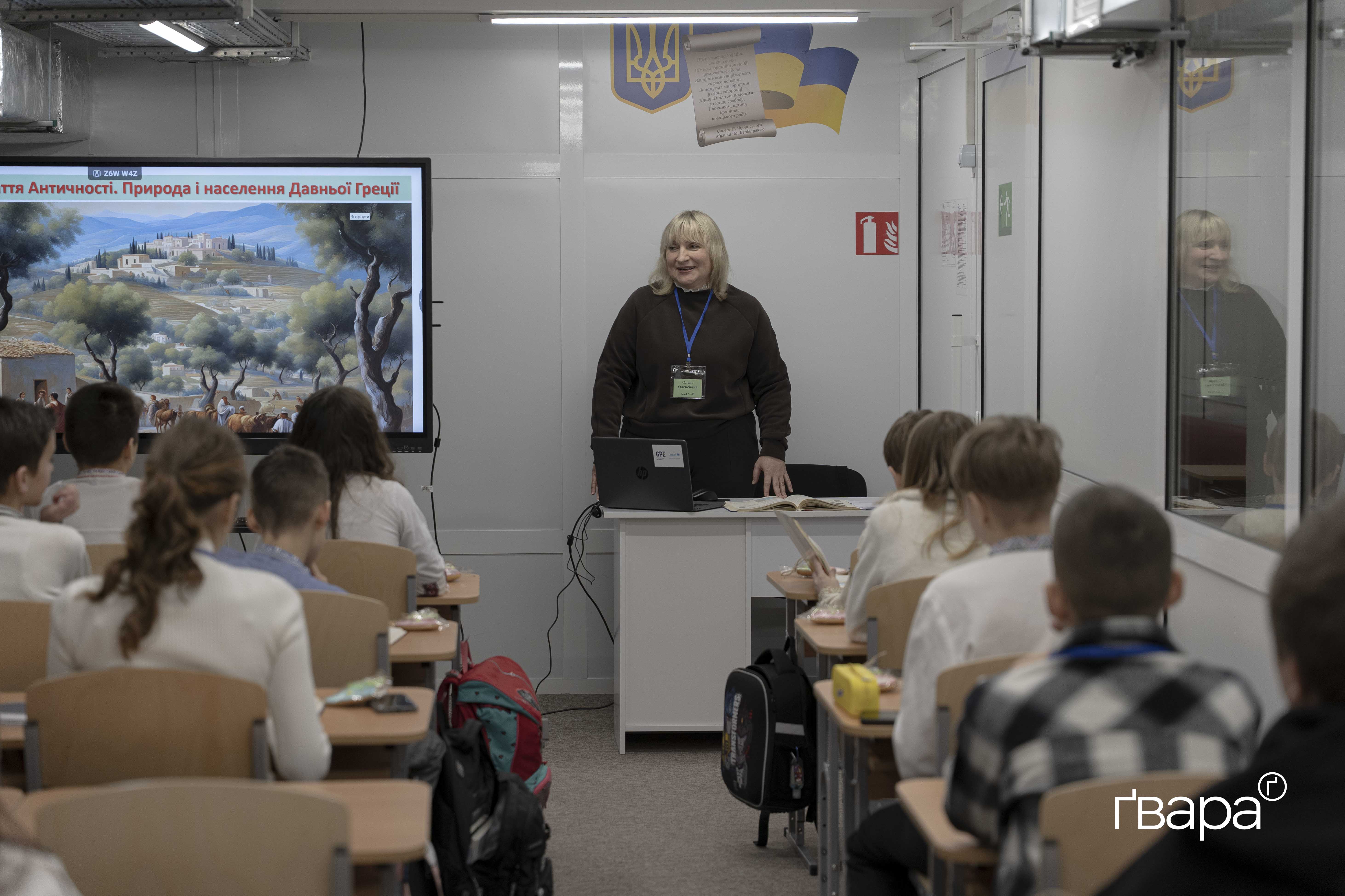 діти у навчанні метрошколи 23 серпня