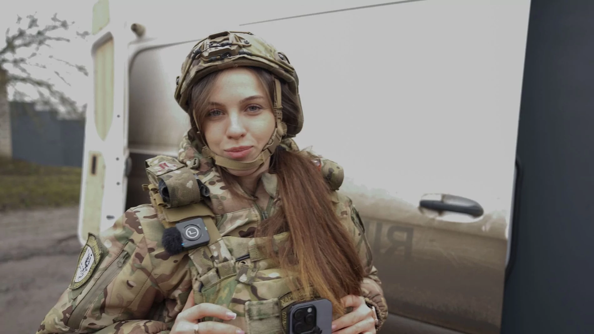 Юлія, офіцерка Білих Ангелів