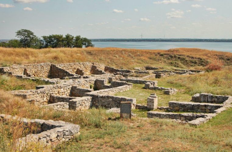 Остатки античного города-полиса Ольвии в Николаевской области
